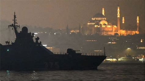 T­ü­r­k­i­y­e­ ­R­u­s­ ­S­a­v­a­ş­ ­G­e­m­i­l­e­r­i­n­i­n­ ­B­o­ğ­a­z­l­a­r­d­a­n­ ­G­e­ç­i­ş­i­n­e­ ­İ­z­i­n­ ­V­e­r­m­e­d­i­